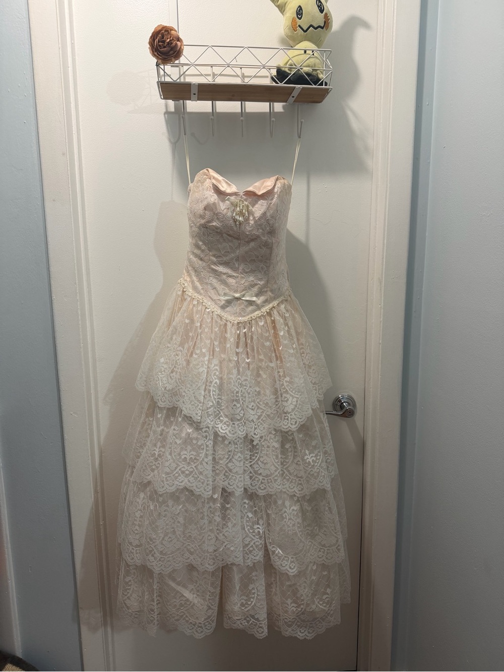 Alfred Angelo Cream & Pink Lace Tiered Strapless Prom Dress